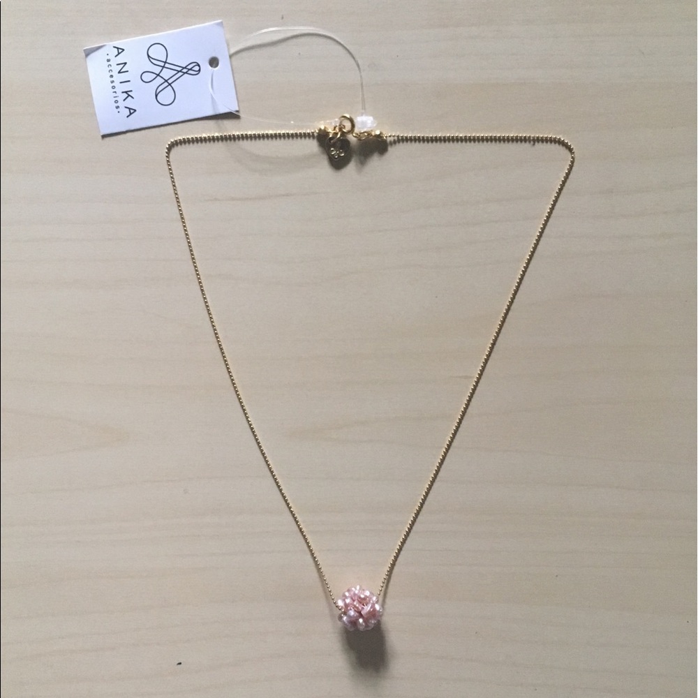 NWT Freshwater Pearl Necklace